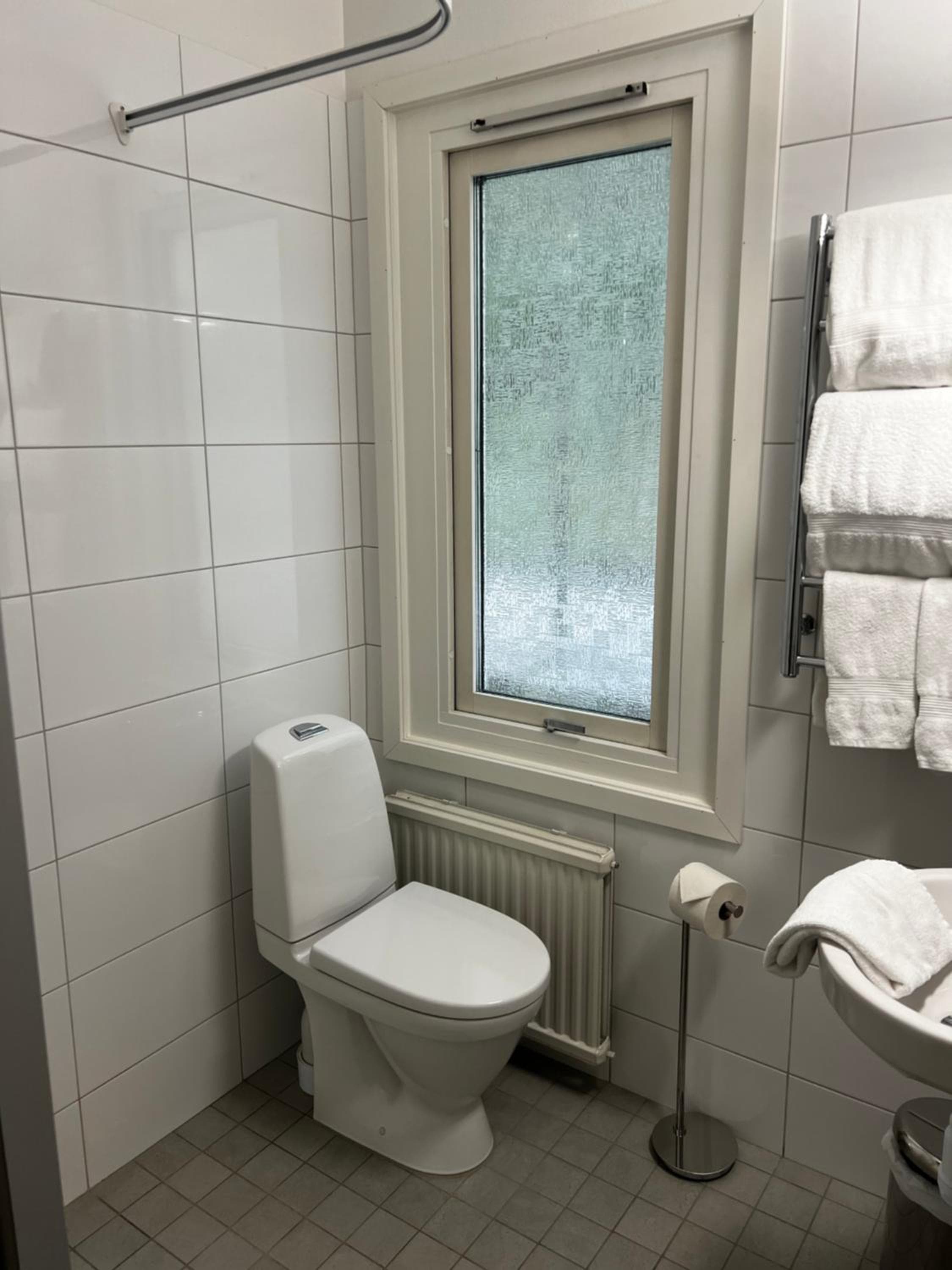 Photograph supplied for Ewa & Maude Hotel