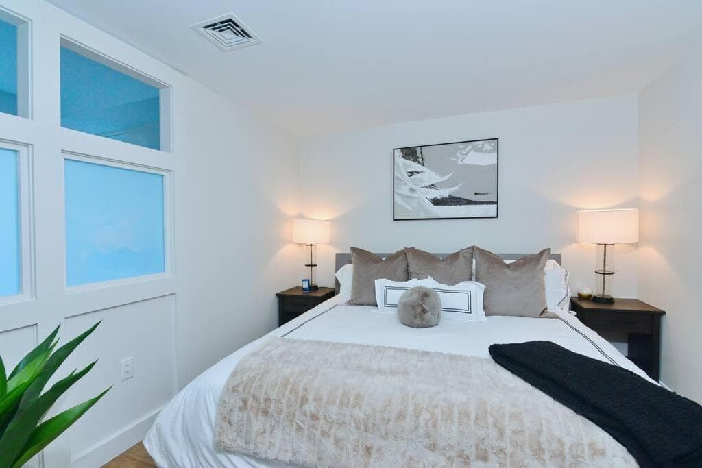 Photograph supplied for Modern Seaport Oasis
