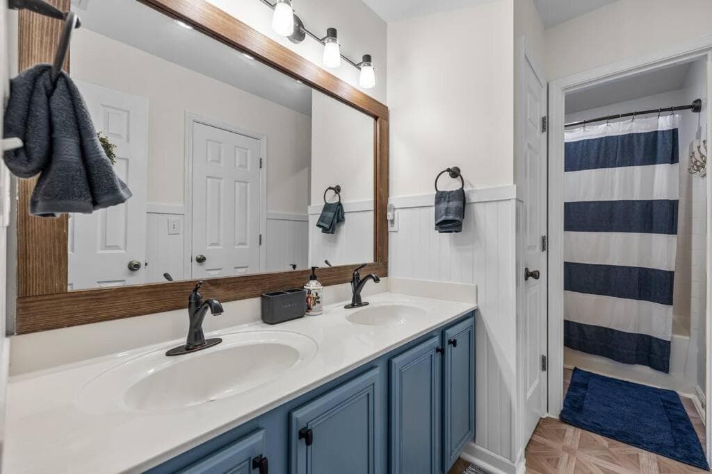 Photograph supplied for Stunning 5 bedroom/3 bath home in Hope Valley Farm