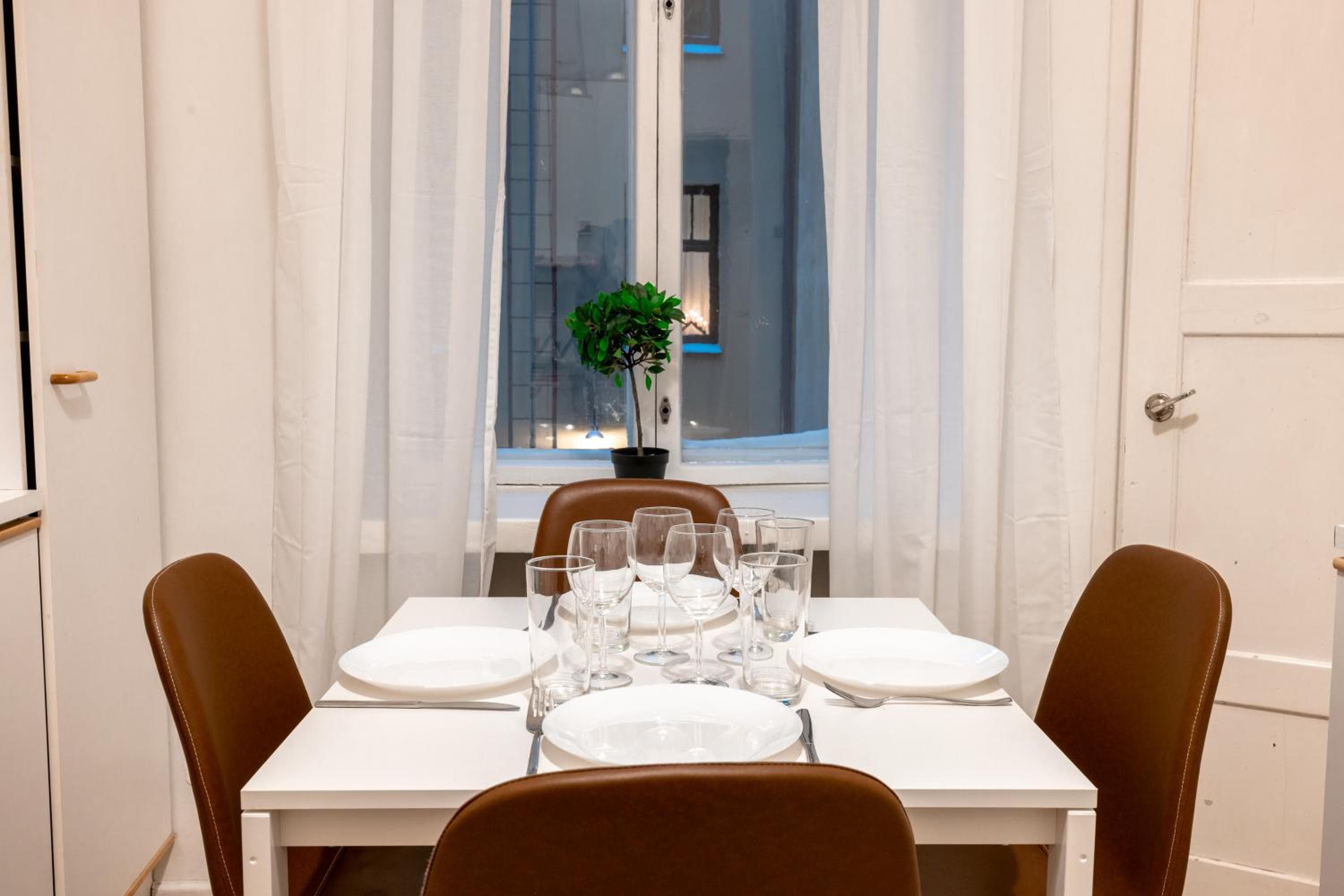 Photograph supplied for 2ndhomes Central & Cozy 1 BR Apartment in Kaisaniemi