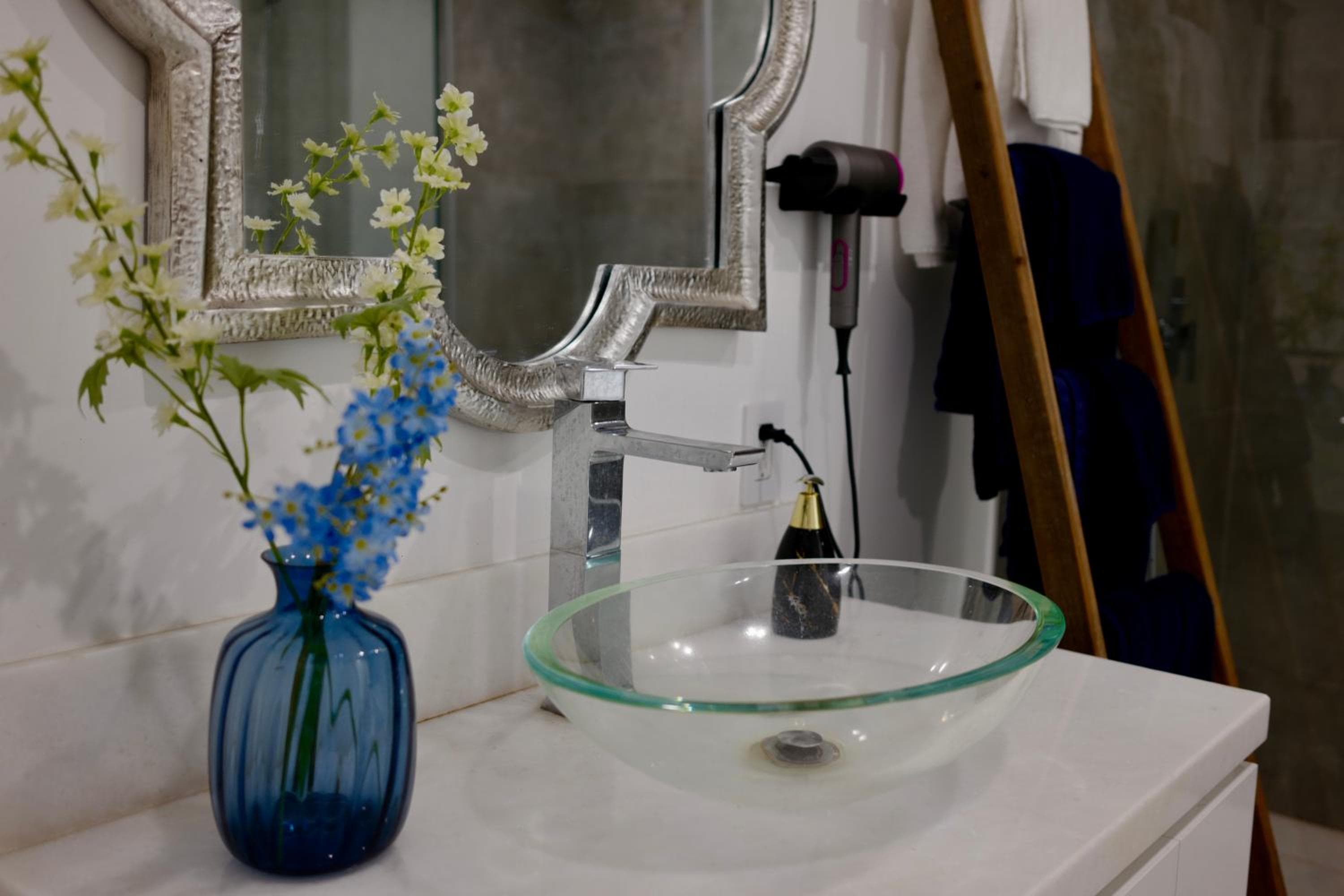 Photograph supplied for Exclusive Hillside Hideaway-Private Room