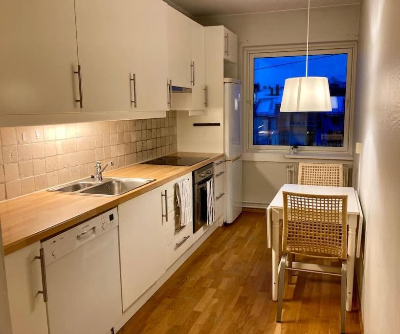 Photograph supplied for Spacious & cosy apartment - ideal location Majorstuen