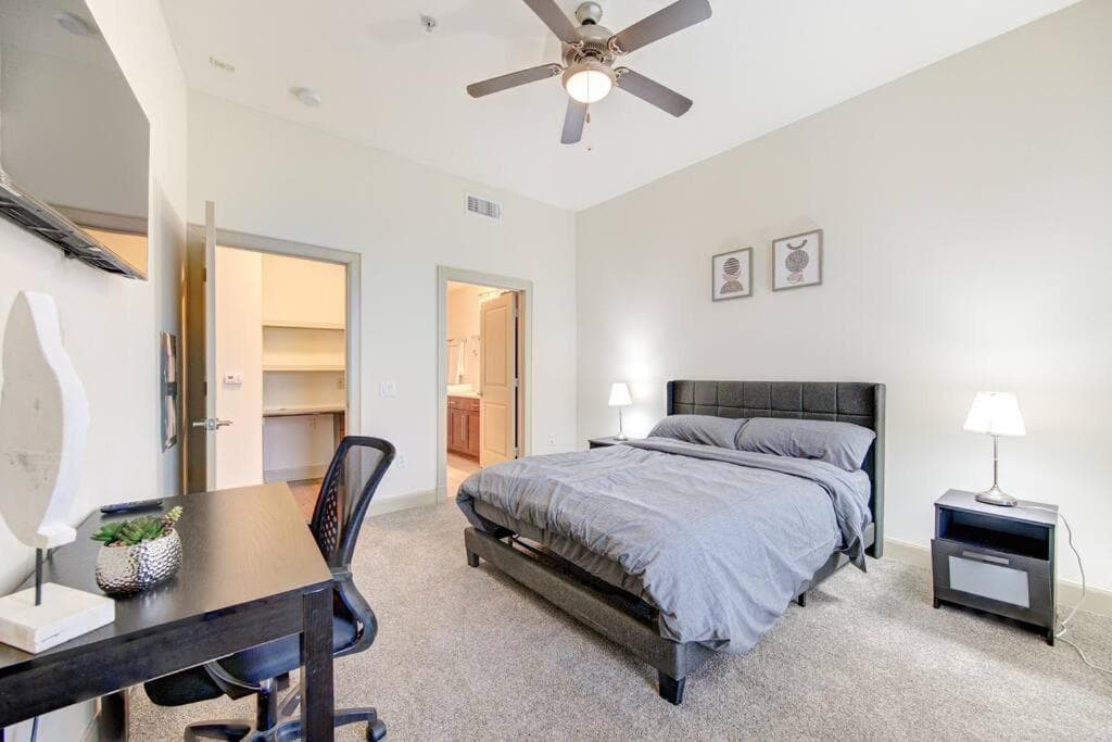 Photograph supplied for Chic 1Br Near NRG Pool Wi-Fi Free Parking