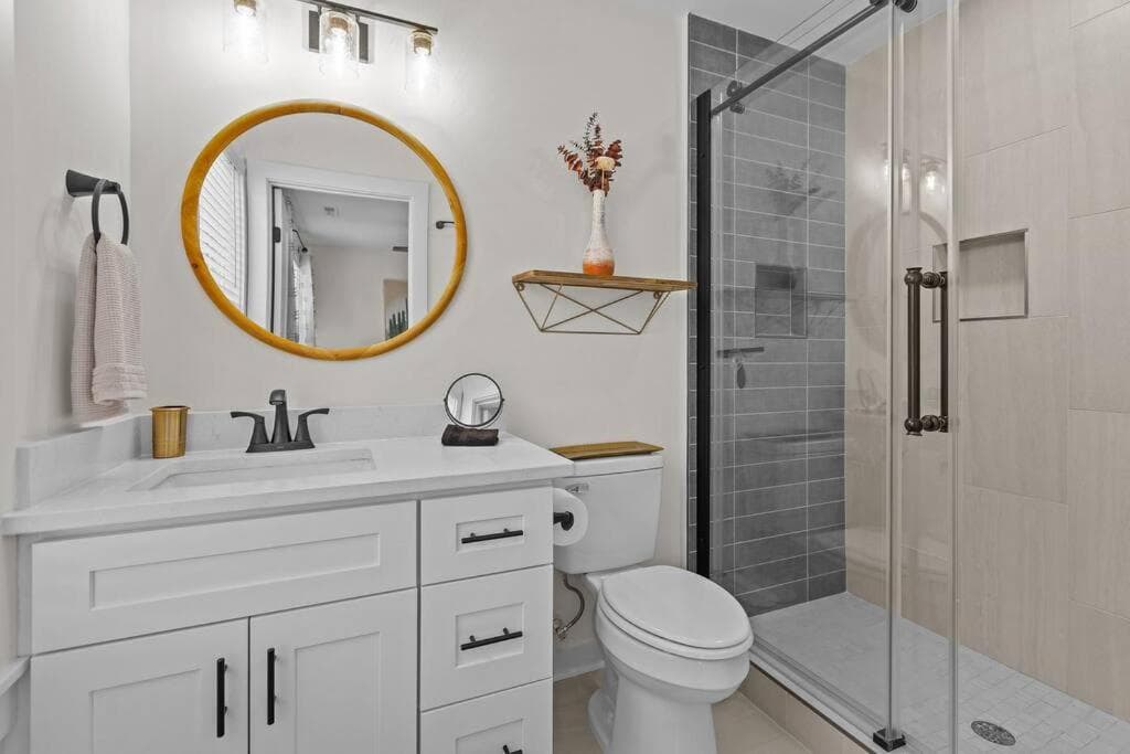 Photograph supplied for Contemporary Home, Close to Downtown and NCCU