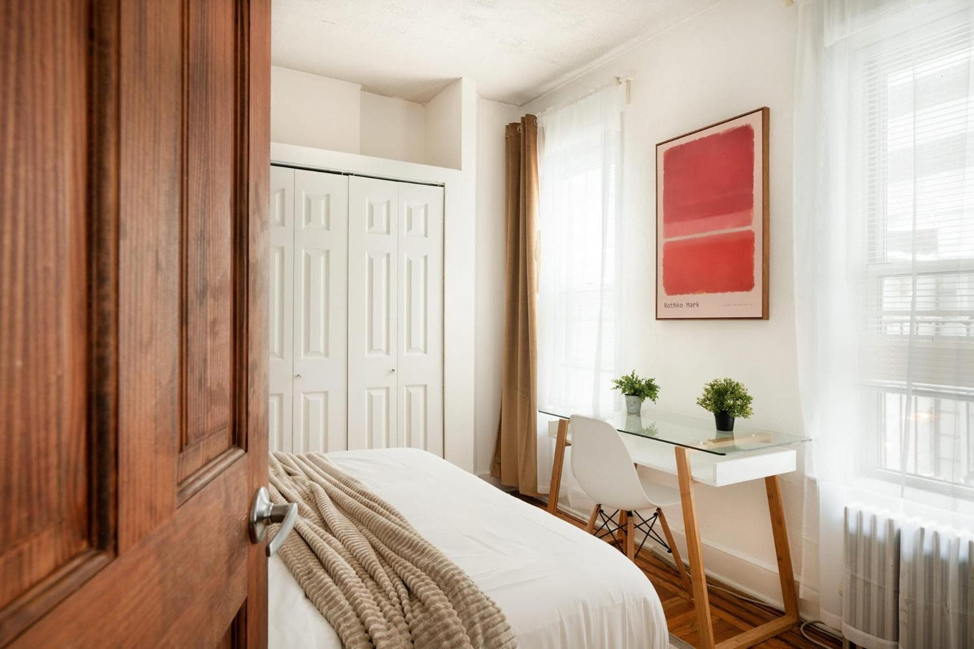 Photograph supplied for 61-2C Prime UES 2BR Newly furnished best value