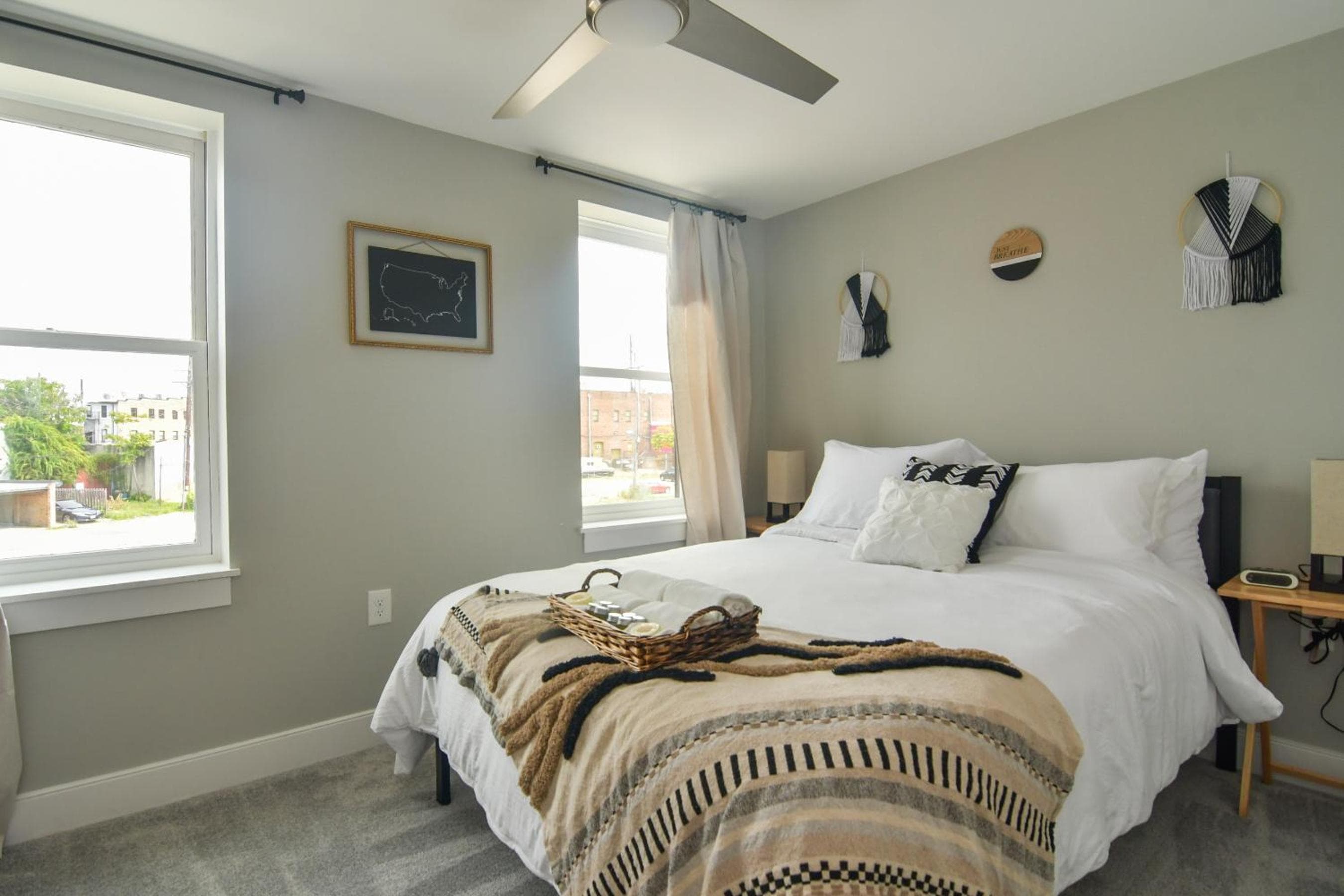 Photograph supplied for Beautiful Home w/ Rooftop Deck Within A 5 Mintue Walk To Johns Hopkins Hospital