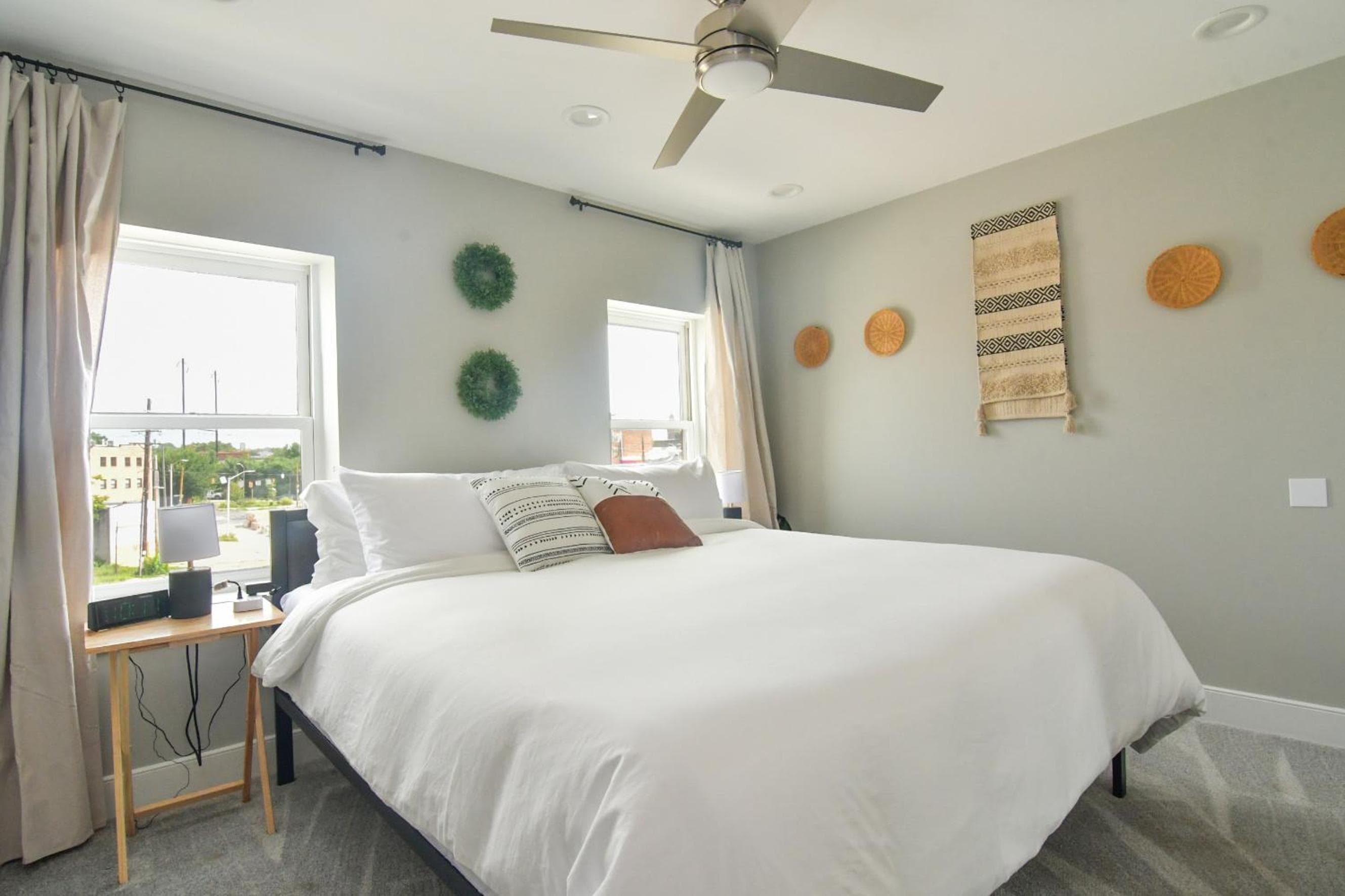 Photograph supplied for Beautiful Home w/ Rooftop Deck Within A 5 Mintue Walk To Johns Hopkins Hospital