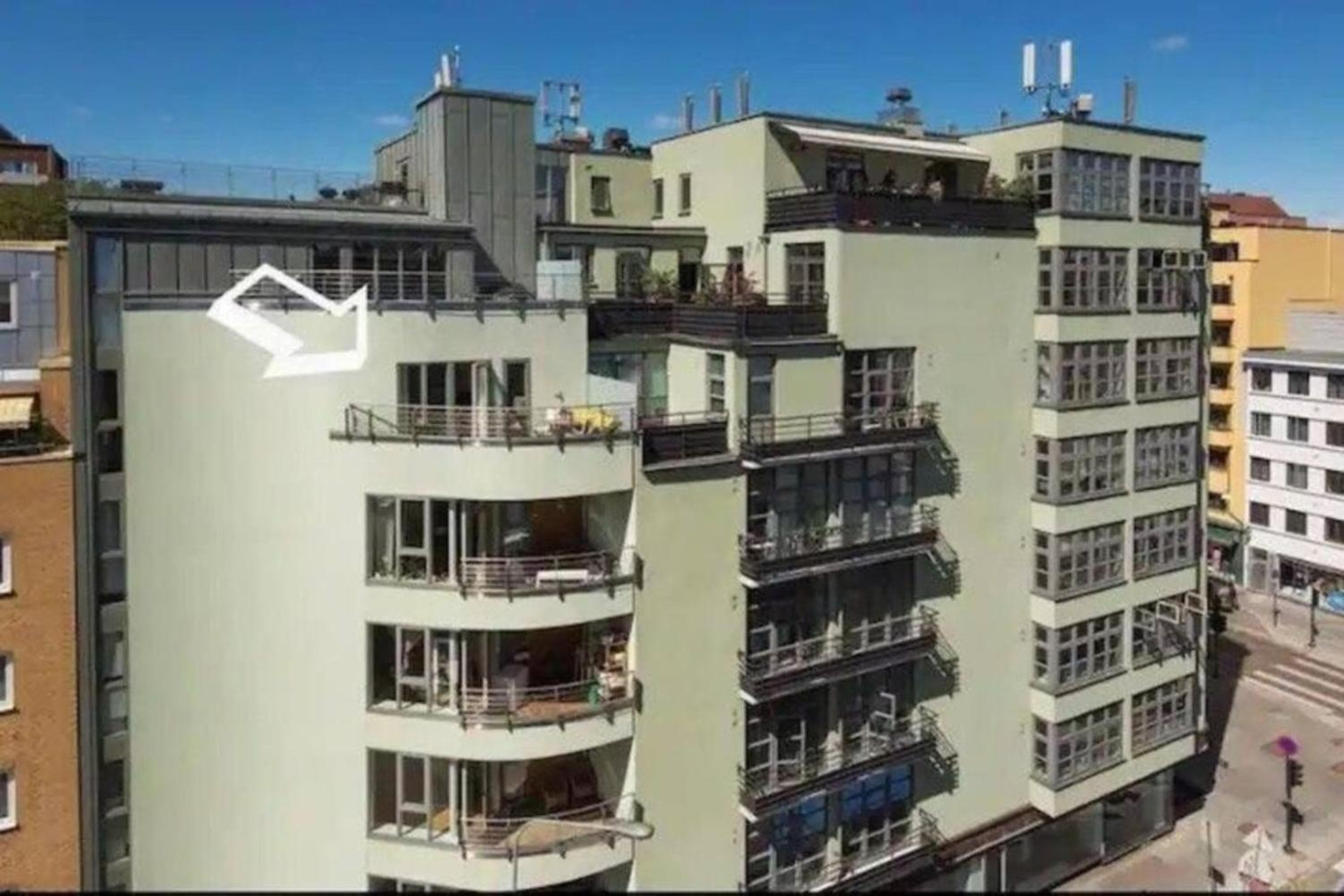 Photograph supplied for Top floor with balcony - Super central - 5 pax