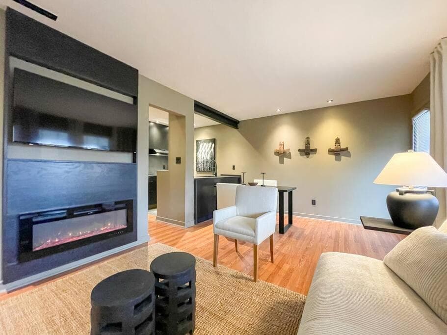 Photograph supplied for Luxury Warehouse District Condo