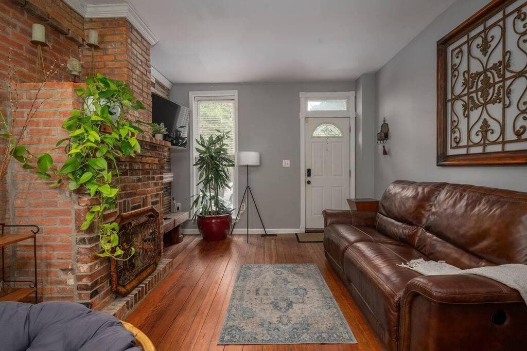 Photograph supplied for Johns Hopkins Historic Renovated home - Fells Point!