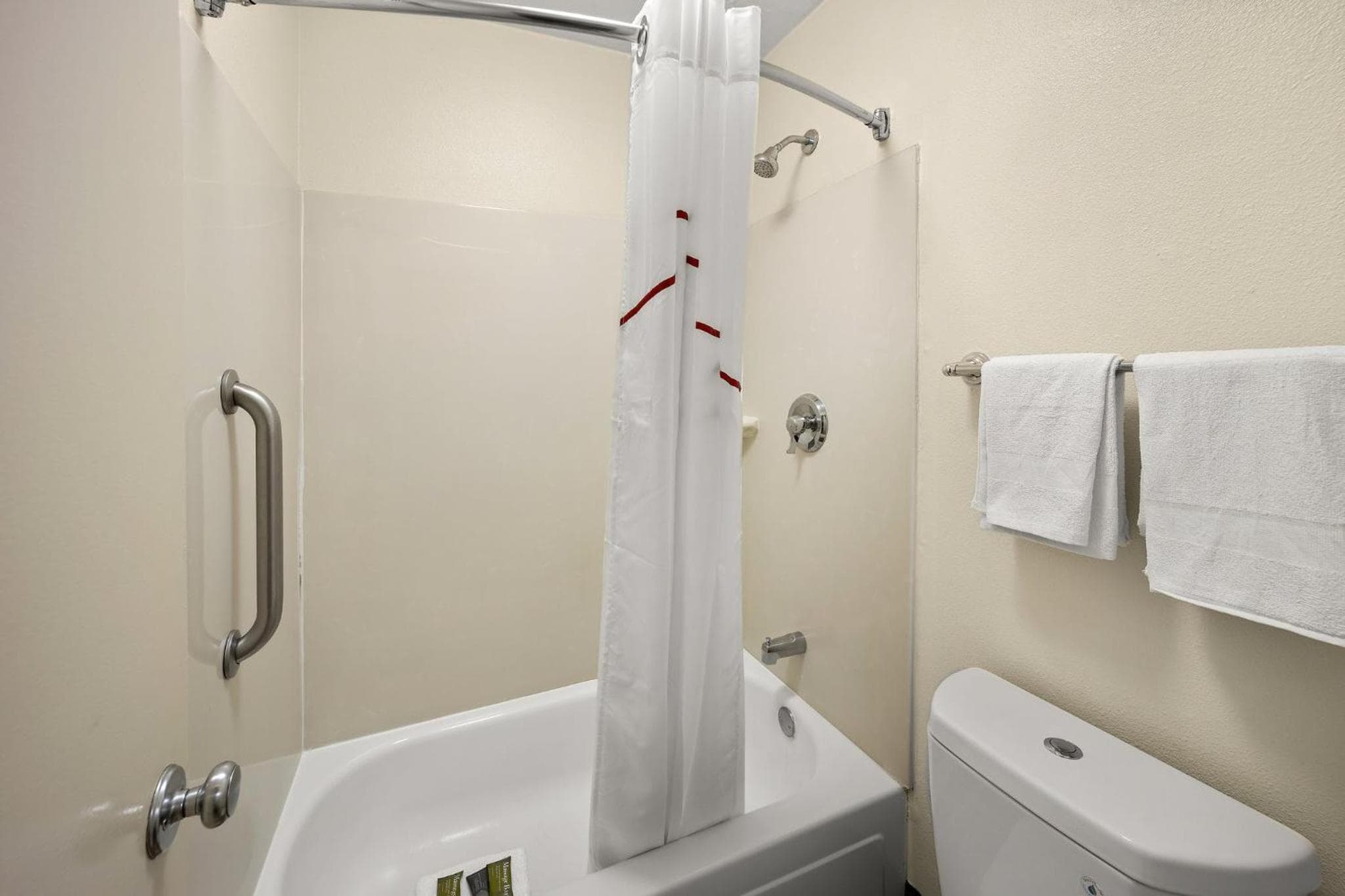 Photograph supplied for Red Roof Inn Chapel Hill - UNC