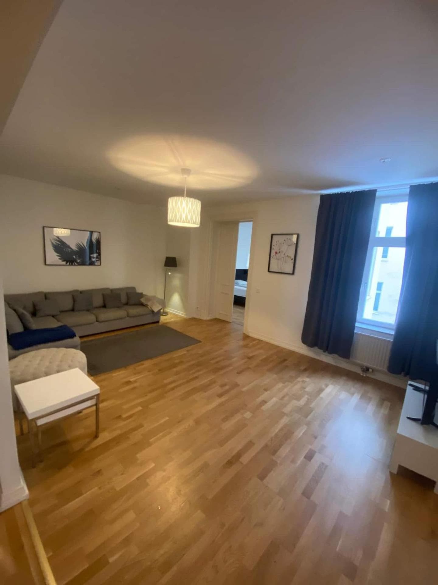 Photograph supplied for Elegant Apartment In The City