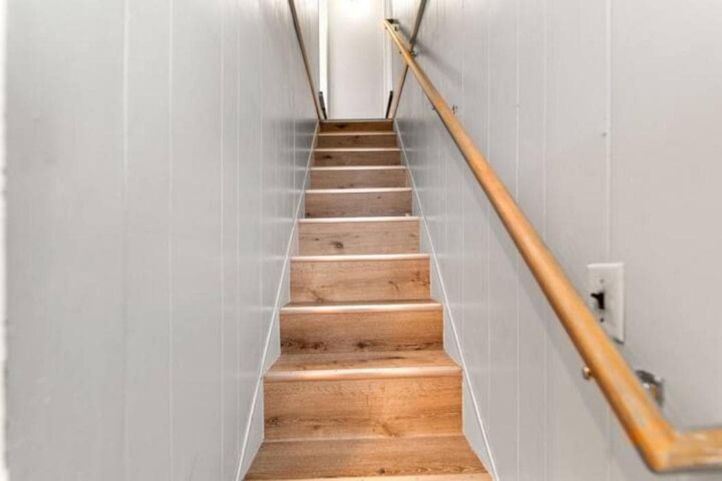 Photograph supplied for Chic 5 BD home in Little Italy