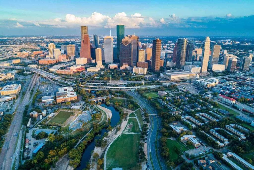 Photograph supplied for The Valór - 1BD Near Med Center & Museum District