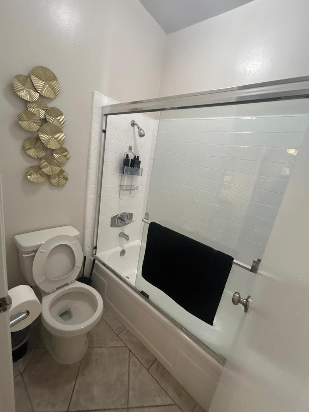 Photograph supplied for Beverly Hills City Vibe 1 br Apt w Parking 324