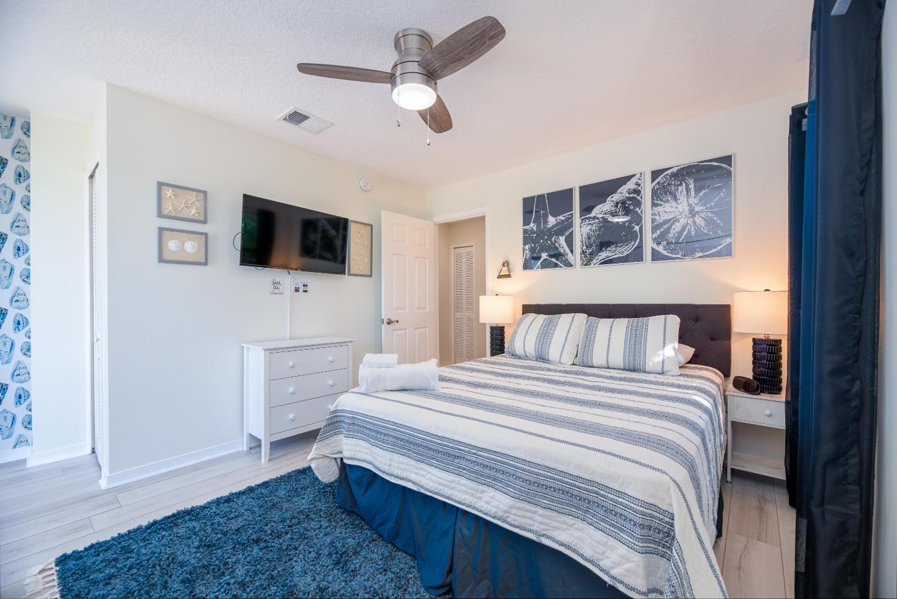 Photograph supplied for Jax Vacations Half Mile to Beach, 2 bedroom townhome Mayo Clinic close