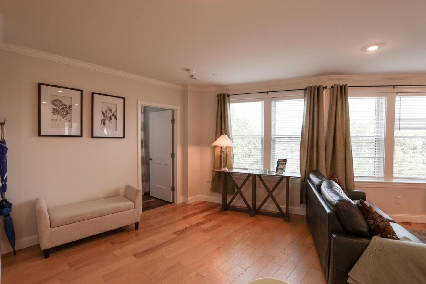 Photograph supplied for Upscale South End Apt Walk to Northeastern