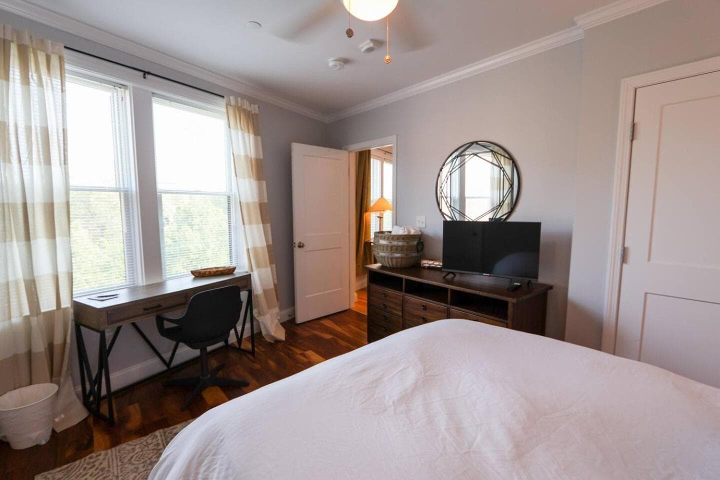 Photograph supplied for Upscale South End Apt Walk to Northeastern