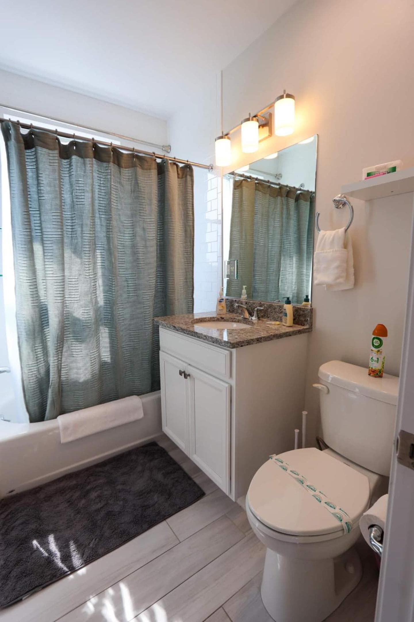 Photograph supplied for Upscale South End Apt Walk to Northeastern