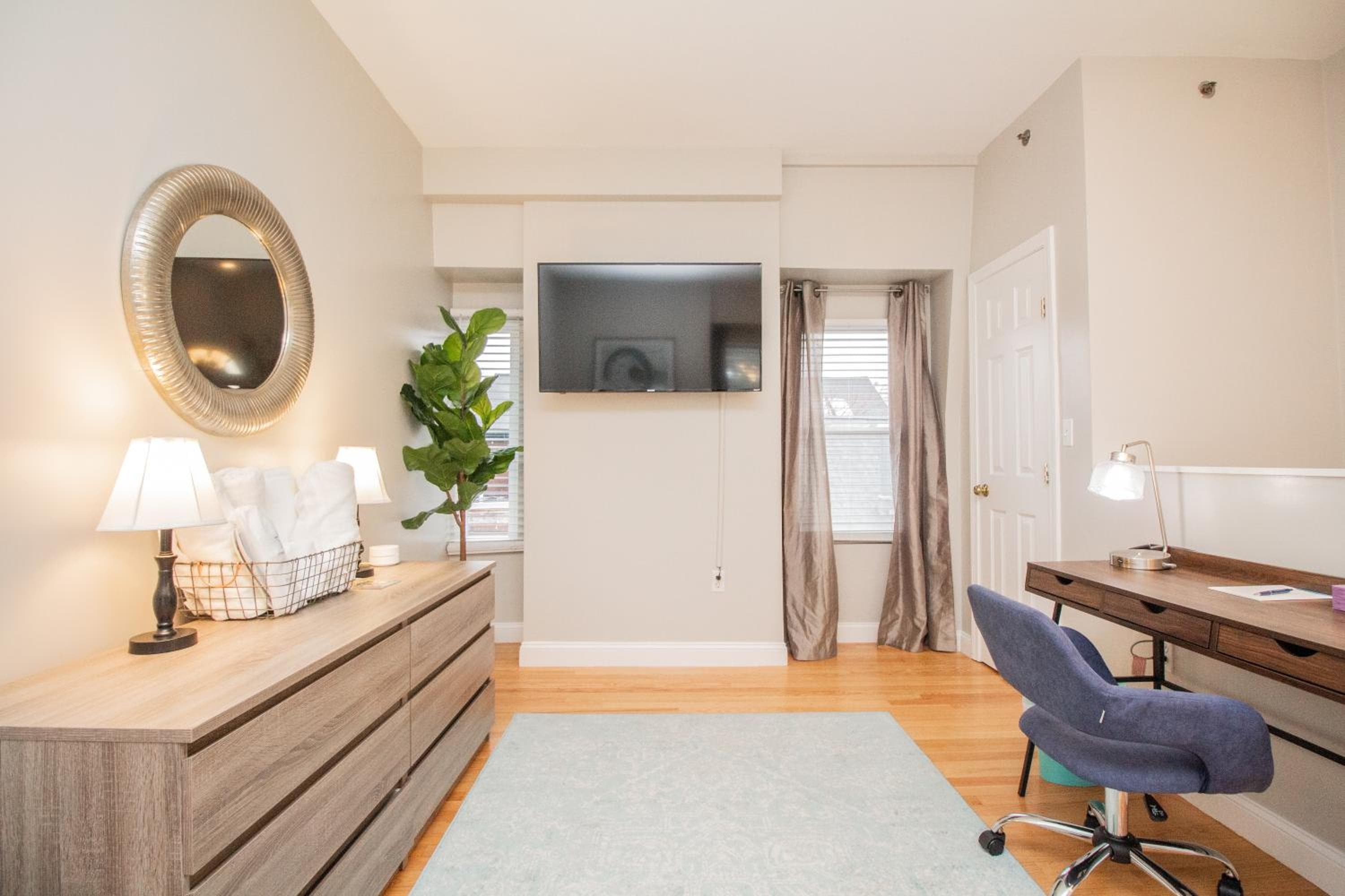 Photograph supplied for Multi-Level Townhouse, Harvard, MIT, Red line