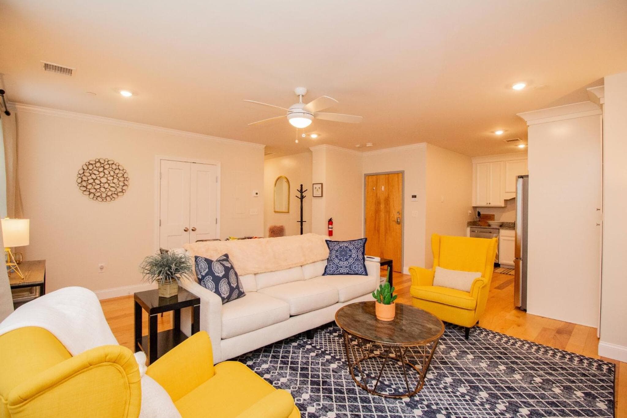 Photograph supplied for 2 Bedroom Unit w Elevator & In-Unit Laundry
