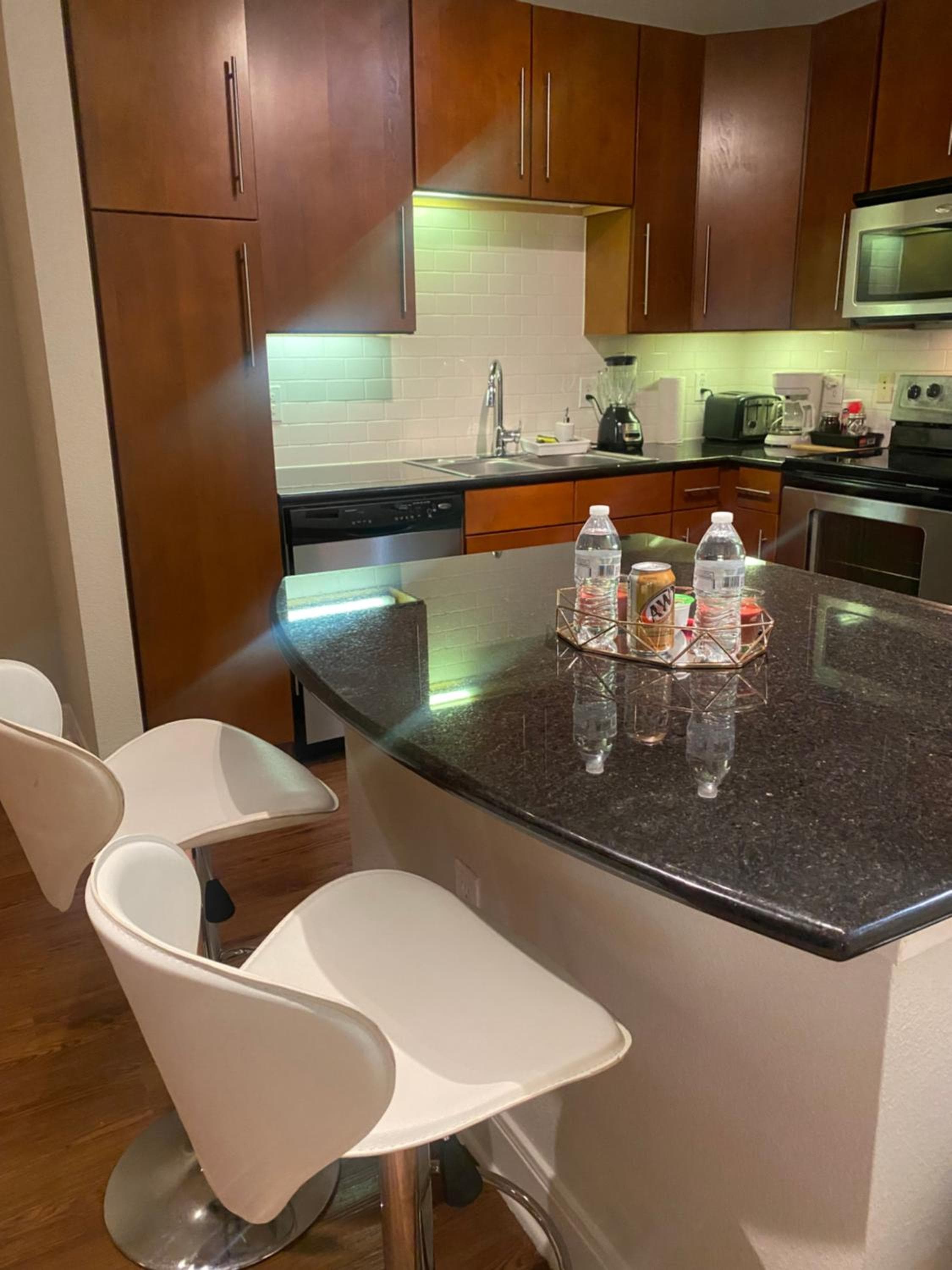 Photograph supplied for Luxurious King Paradise - Med Center - Free Parking
