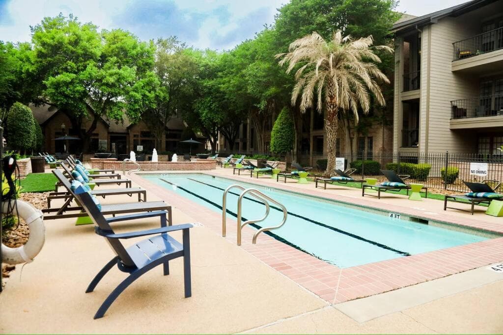 Photograph supplied for Apartment in Houston Med Center