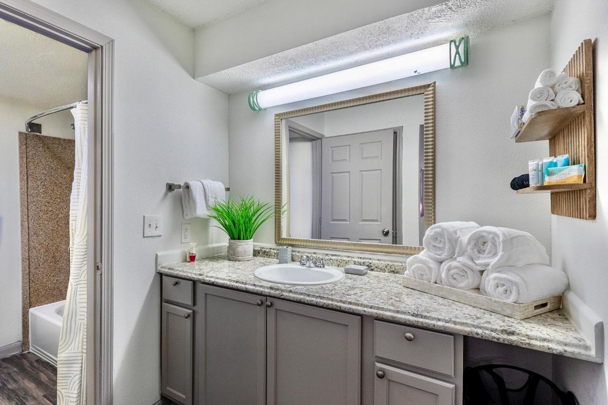 Photograph supplied for Perfectly Located Stay at Med-Center Pool & Gym