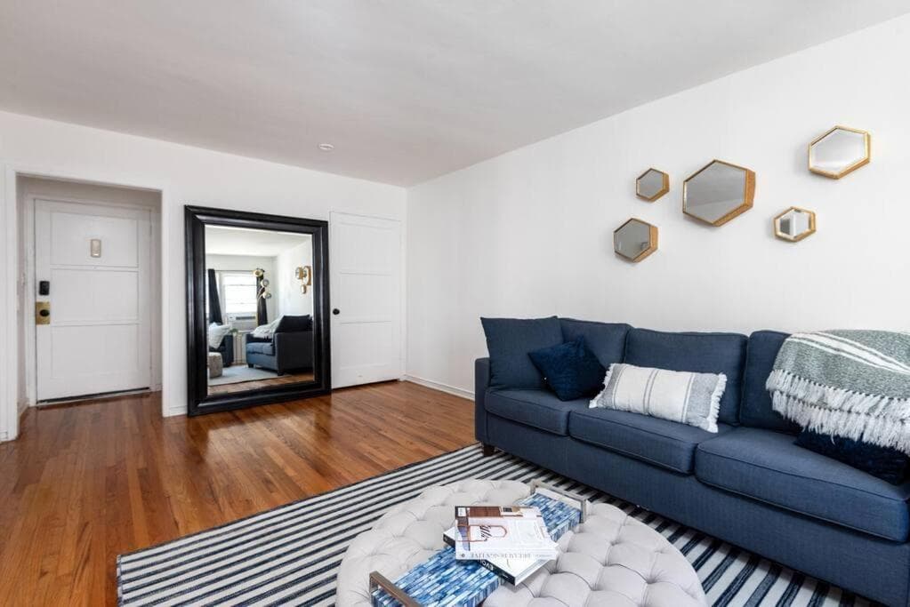 Photograph supplied for Luxe 1-bedroom Apartment w/ Hot Tub