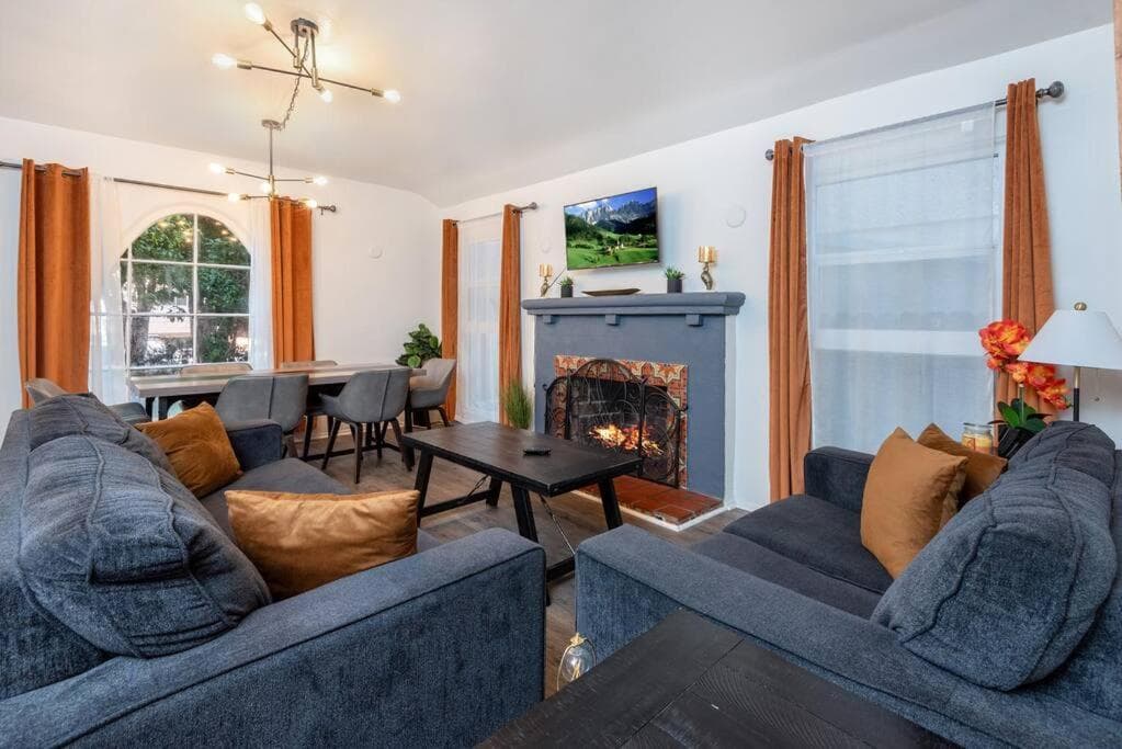 Photograph supplied for Chic and Spacious 3BR Gem in Central LA
