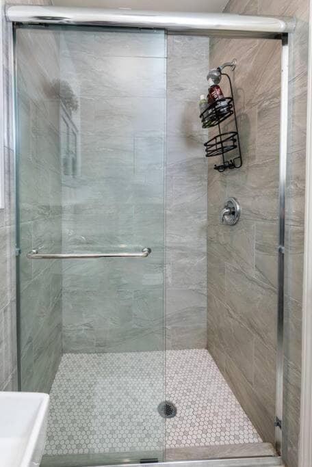 Photograph supplied for Chic and Spacious 3BR Gem in Central LA