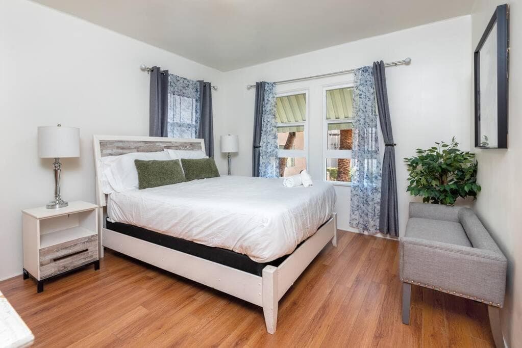 Photograph supplied for Luxury Living: Spacious 3BR Home