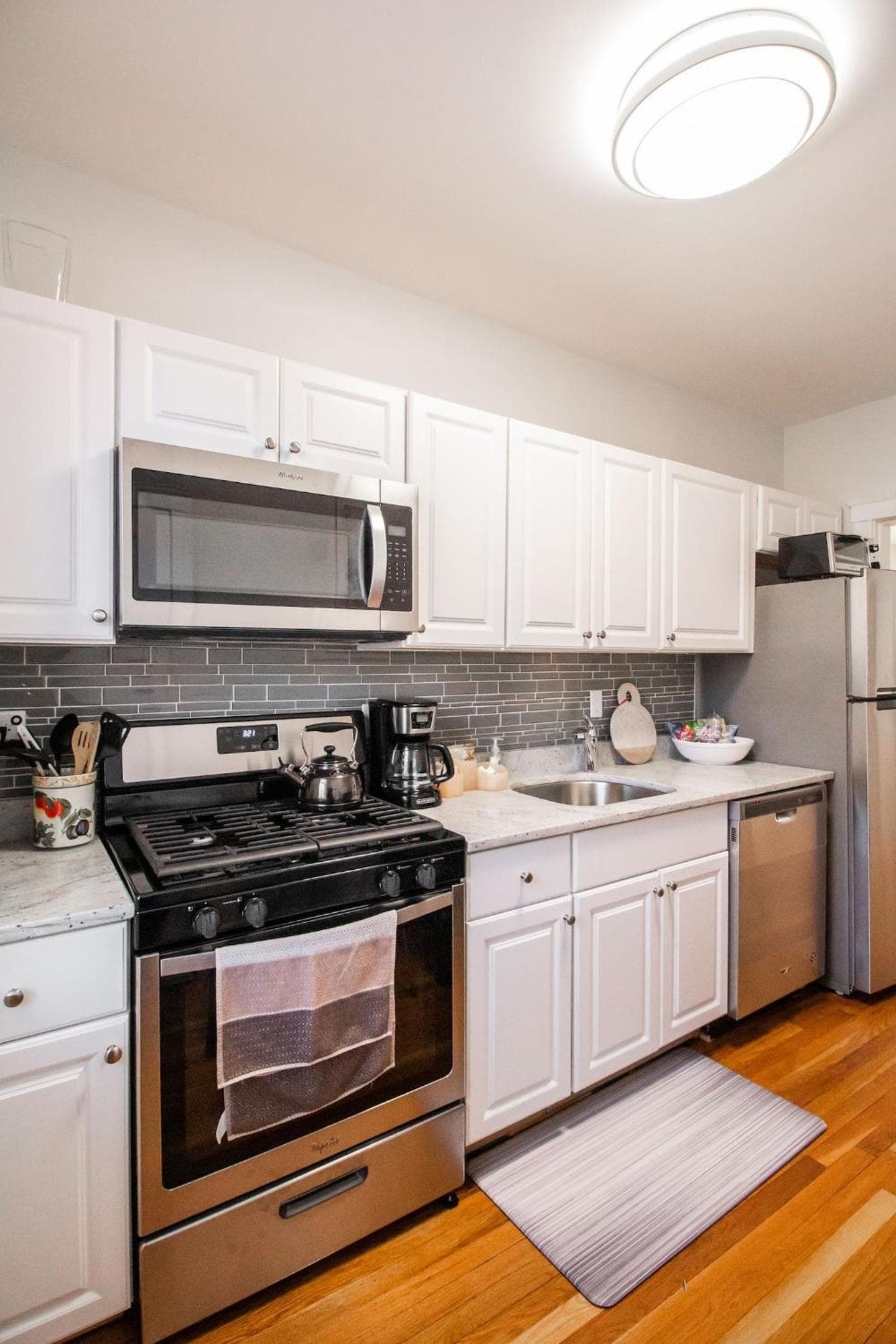 Photograph supplied for Renovated Sunny 2BR by Longwood & Green Line