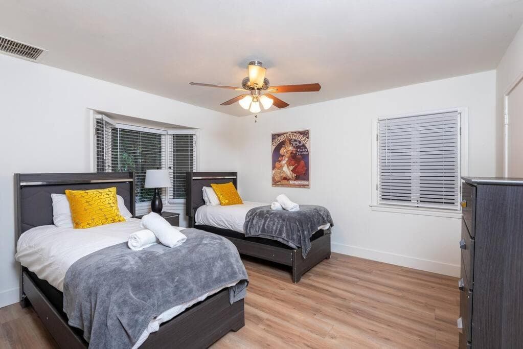 Photograph supplied for Glamorous West Hollywood Gem