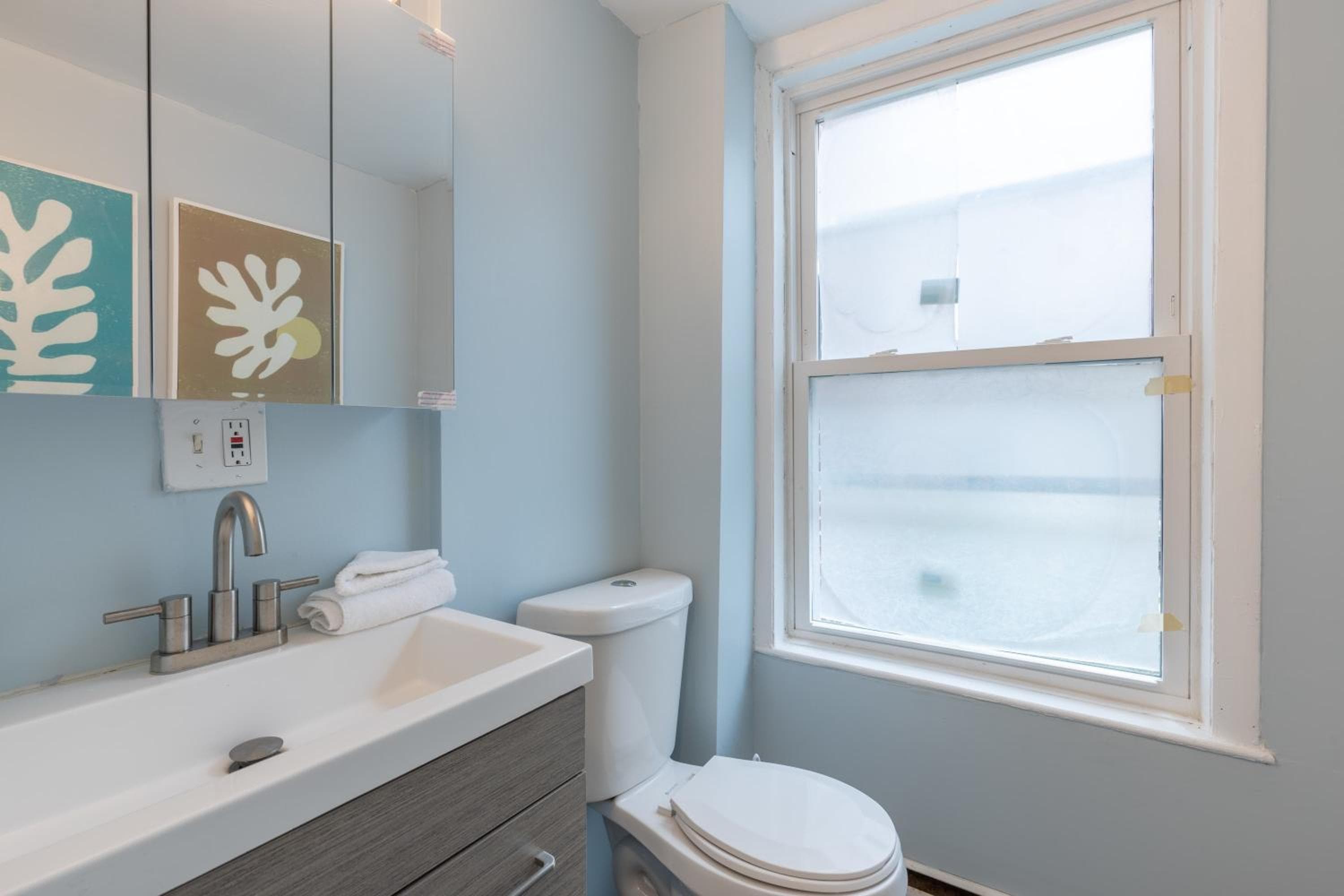 Photograph supplied for Central 3 Bed 1 Bath in Historic Building