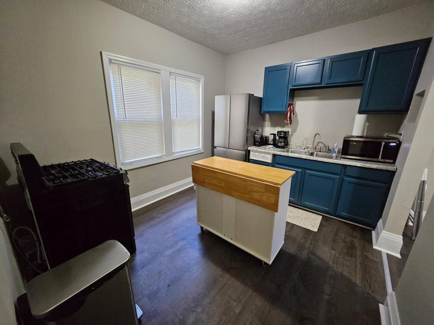 Photograph supplied for Elegant 4 Bed Room at Cleveland Clinic Area