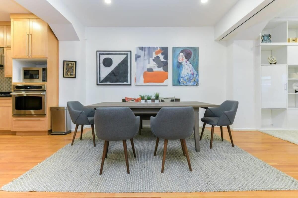 Photograph supplied for South End Hospitality: Downtown Crossing Large Lofted Condo Location
