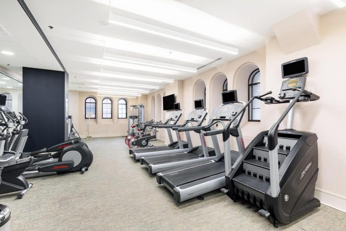 Photograph supplied for 2B 2BA Luxury Downtown Suite with Gym