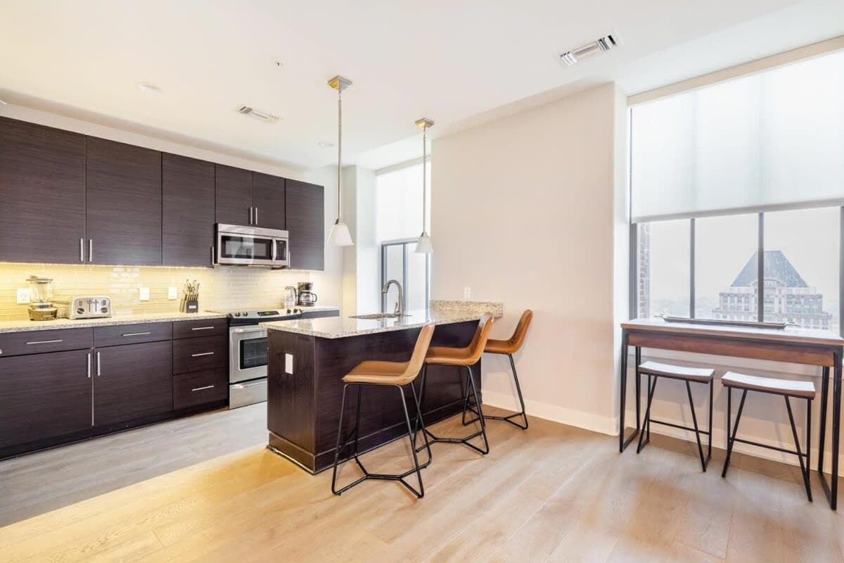 Photograph supplied for 2B2BA Distinguished Apartment with Gym