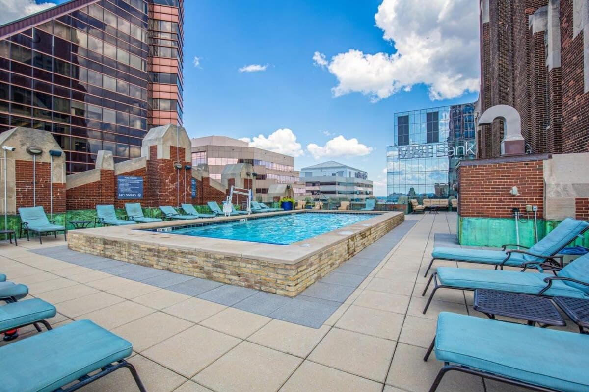 Photograph supplied for 2BR Luxury Apartment in Downtown Baltimore