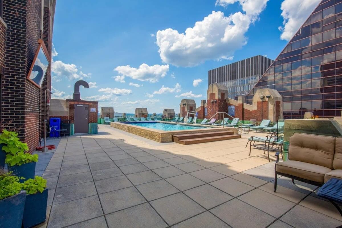 Photograph supplied for 2BR Luxury Apartment in Downtown Baltimore