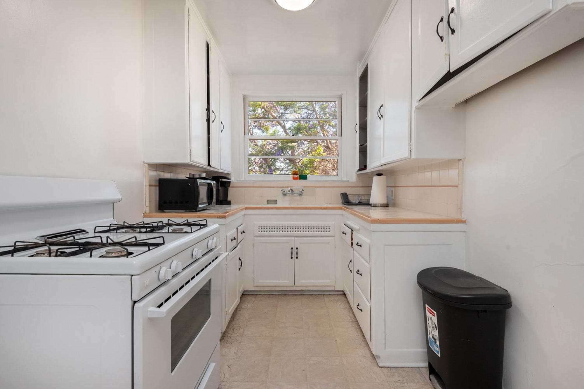 Photograph supplied for Modern Charming 1BR-Apartment with Hot Tub