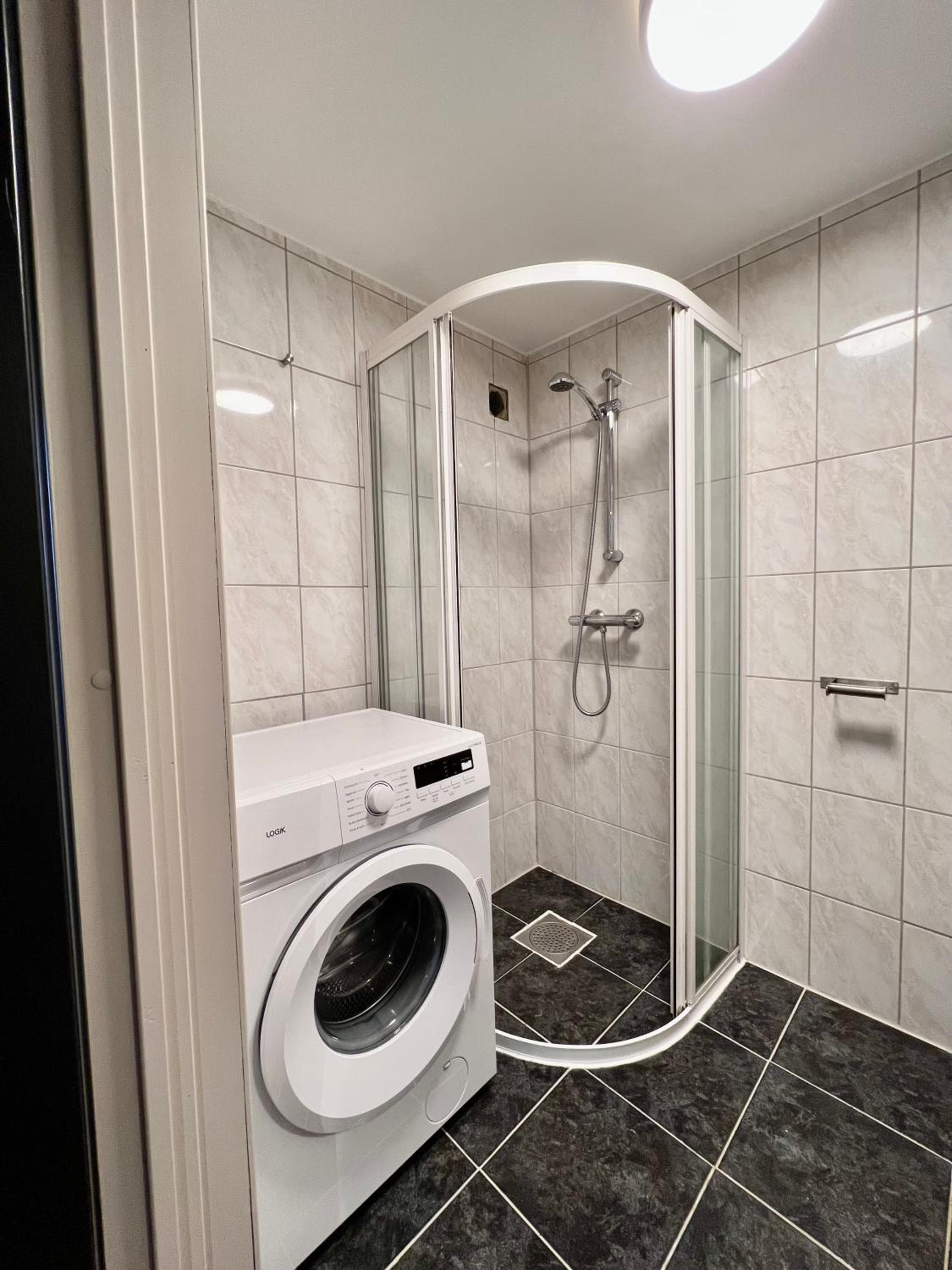 Photograph supplied for Central apartment with parking!