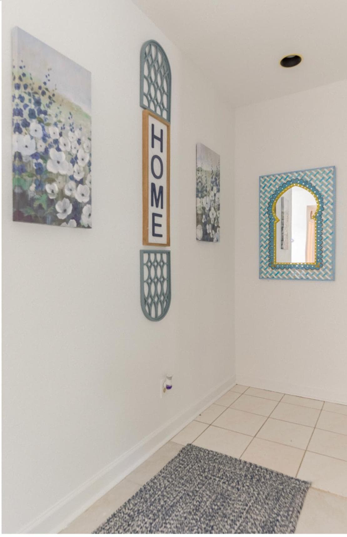 Photograph supplied for 1 Bedroom apt,Medical Center, ALL BILLS INCLUDED