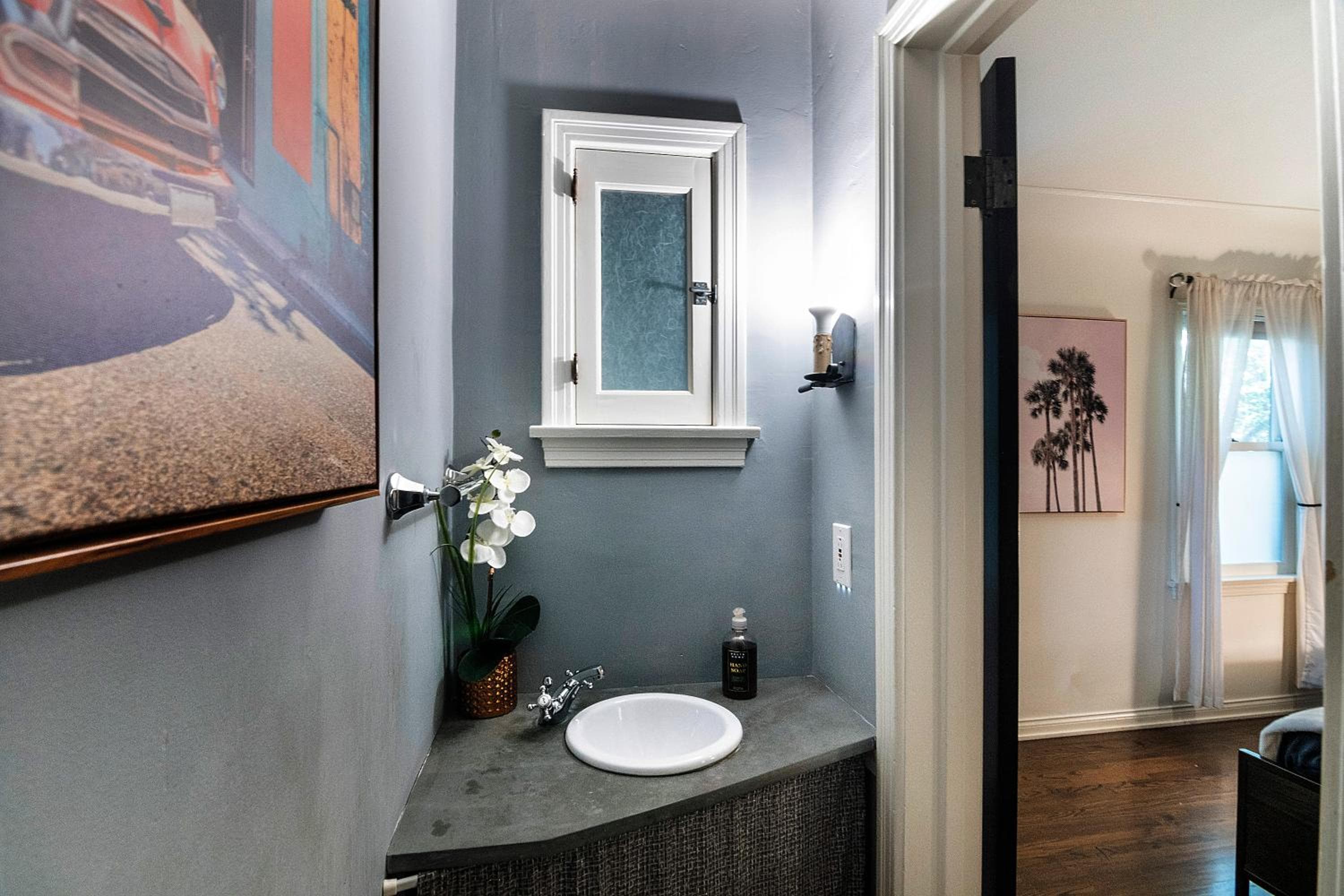 Photograph supplied for Beautiful Large 3 Bedroom 2 Bath Plus Pool and Jacuzzi