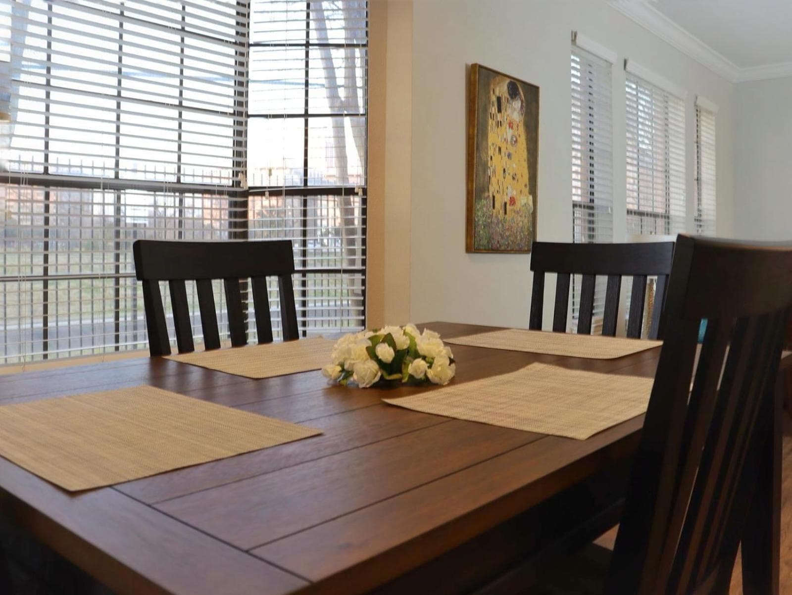 Photograph supplied for MD Anderson TMC 2 bed 2 bath entire apartment