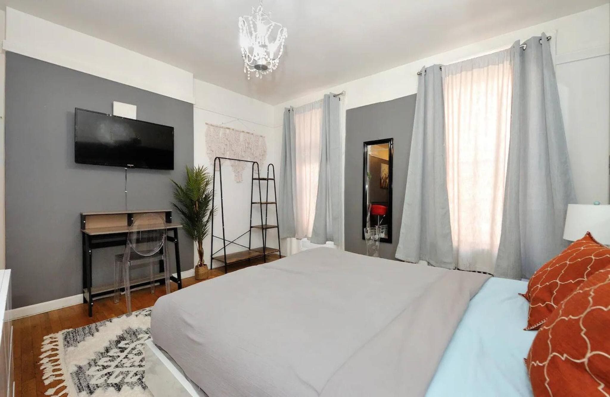 Photograph supplied for Furnished 2br1ba In Lennox Hill
