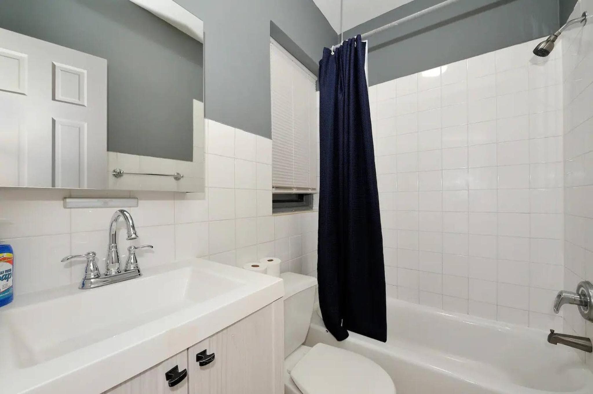Photograph supplied for Delightful 1br Apt In Ues A Location