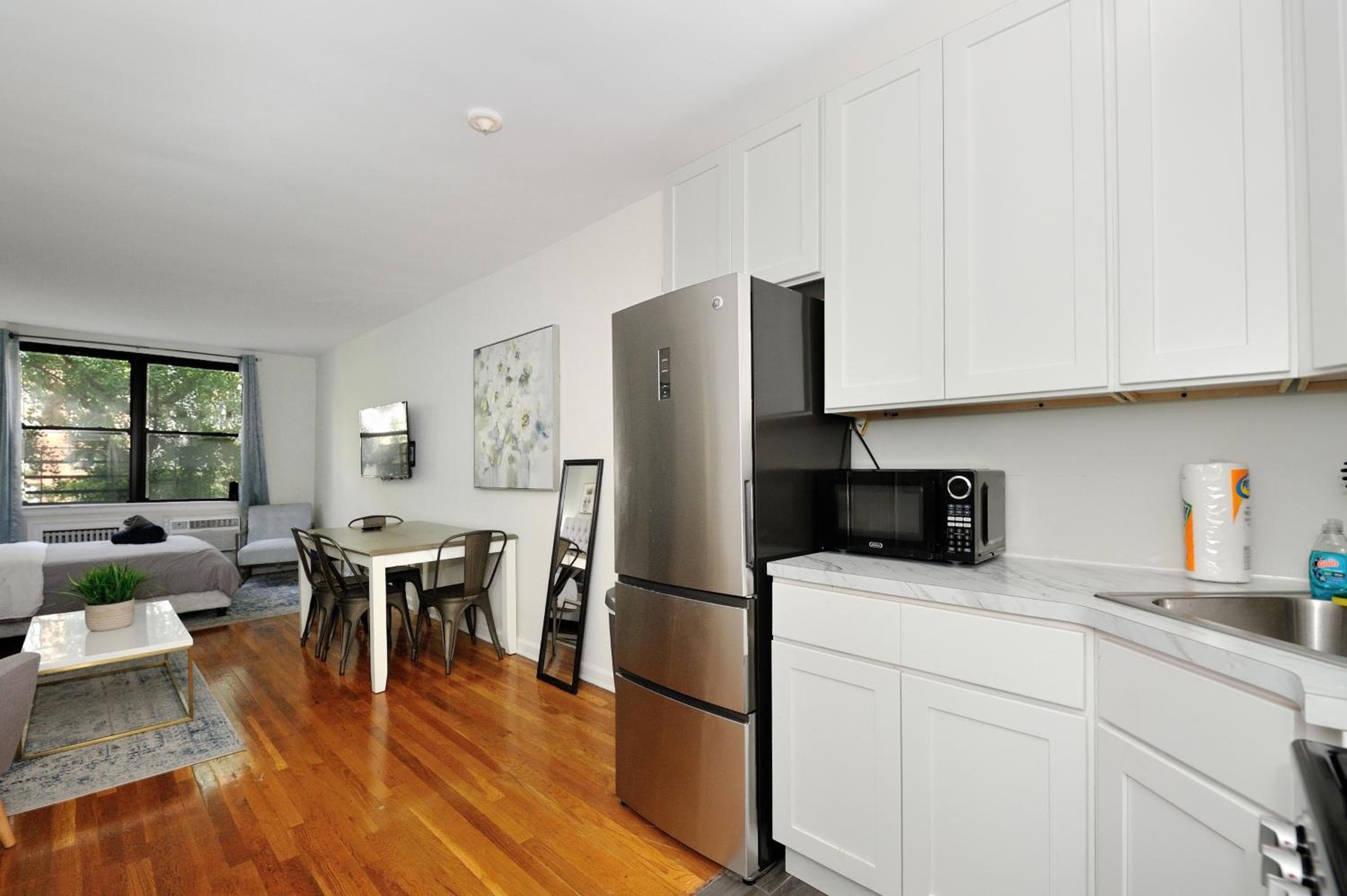 Photograph supplied for Amazing and Spacious Furnished Studio, East side
