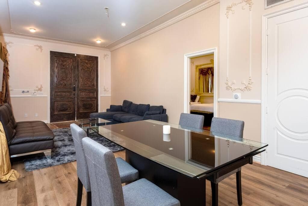 Photograph supplied for Luxe Apartment in West Hollywood Sleeps 6